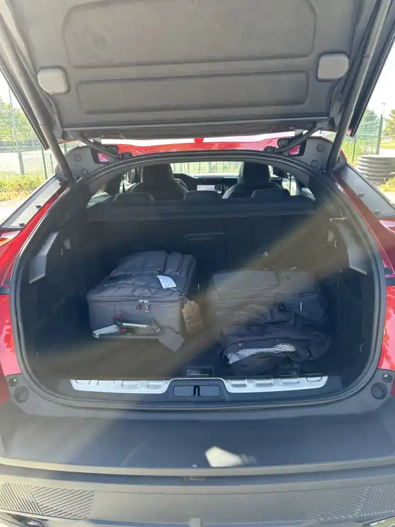 New Peugeot e-408 2026