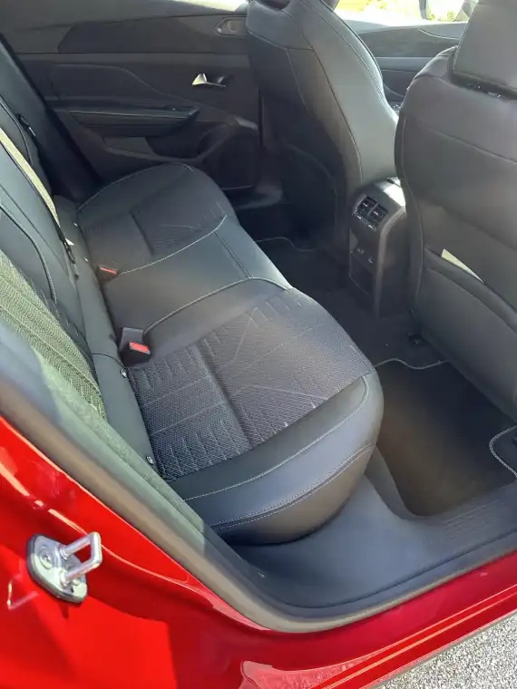 New Peugeot e-408 2026
