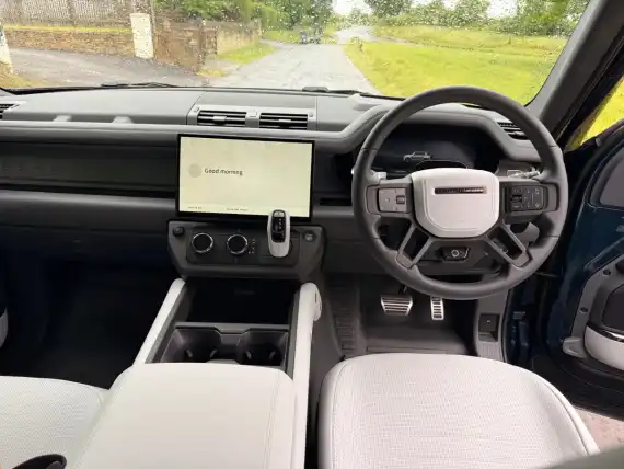 Land Rover Defender OCTA