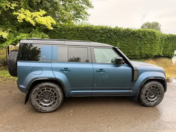Land Rover Defender OCTA