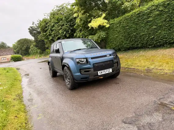 Land Rover Defender OCTA