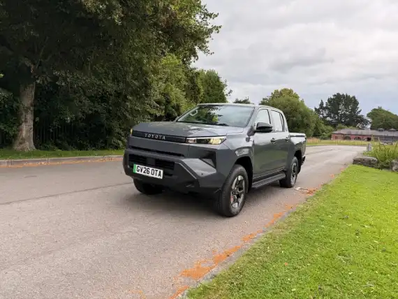 Toyota Hilux BEV