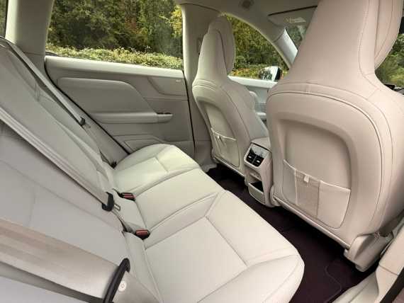 Volvo EX60