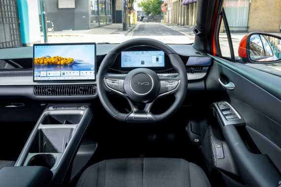 BYD Dolphin G DM-i