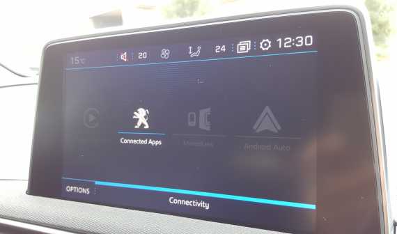 Peugeot 5008 SUV 2017 Review