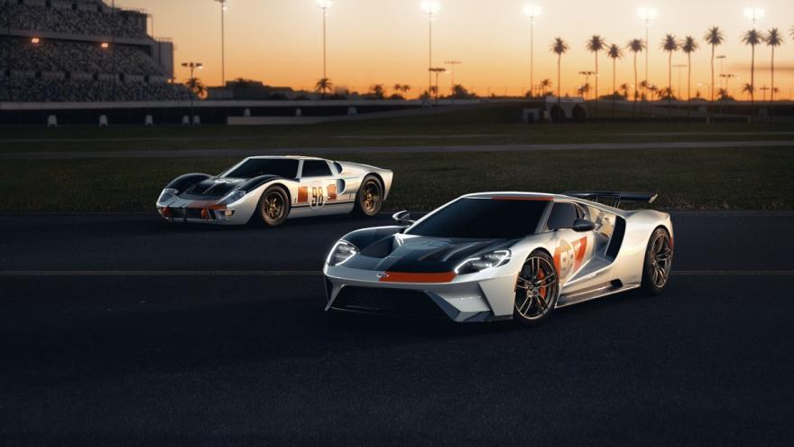 2021 Ford GT - 216 mph