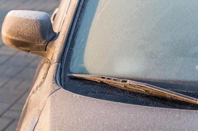 The do’s and don’t’s to prevent your car from freezing this winter…