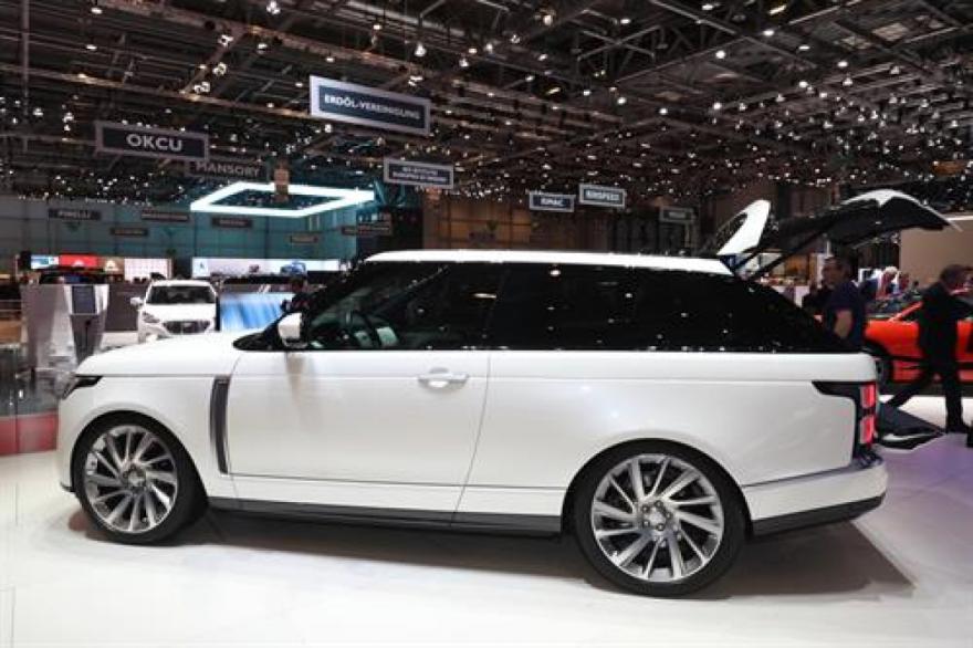 Limited Edition Range Rover SV coupe  - Debuts at the 2018 Geneva Motorshow