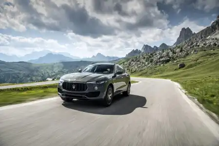 Maserati Levante S GranLusso 2018 Review