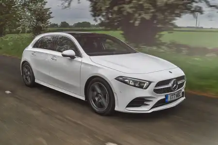 MercedesBenz AClass 200 AMG Line (2018 ) Review Regit