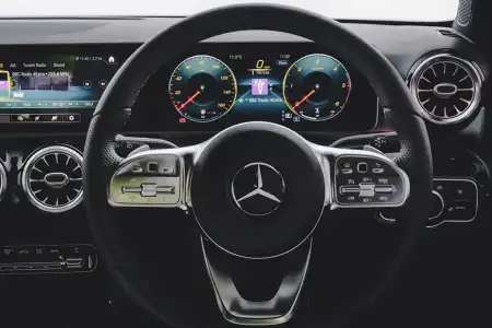 Mercedes-Benz A-Class 200 AMG Line 2018 Review