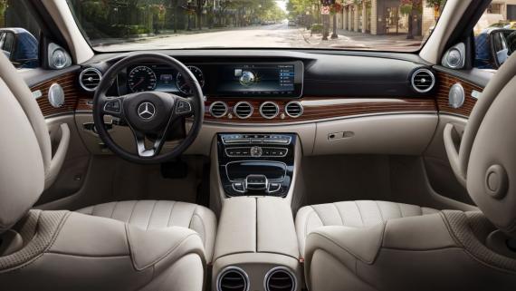 Mercedes-Benz E-Class Saloon Review