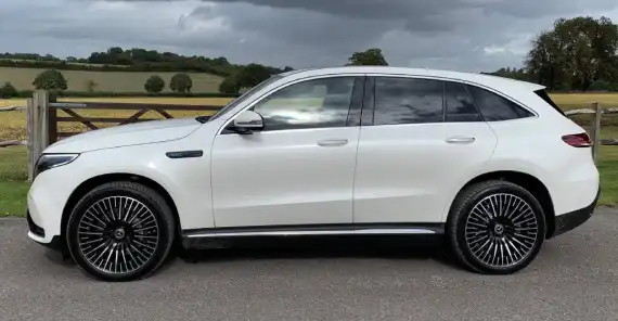 Mercedes-Benz EQC 2020 Review