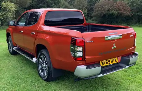 Mitsubishi L200 Barbarian Double Cab 2019 Review