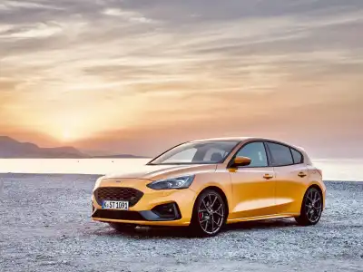 Ford Focus ST (2018 - ) Review