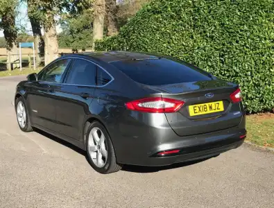 Ford Mondeo Hybrid Review