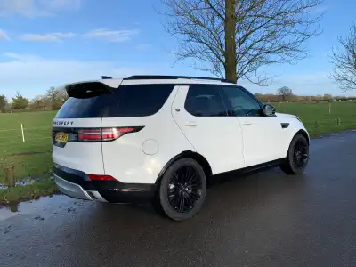 Land Rover Discovery Landmark Edition Review