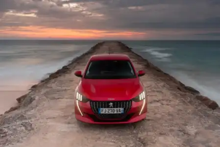 Peugeot 208 Review