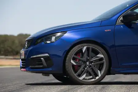 Peugeot 308 GTi 270 - 2017 Review