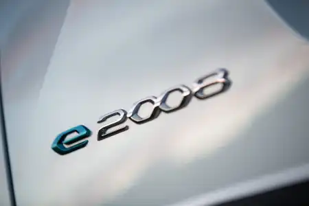 Peugeot e-2008 Review