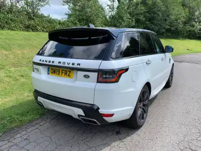 Range Rover Sport P400 HST