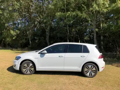 Volkswagen e-Golf Review