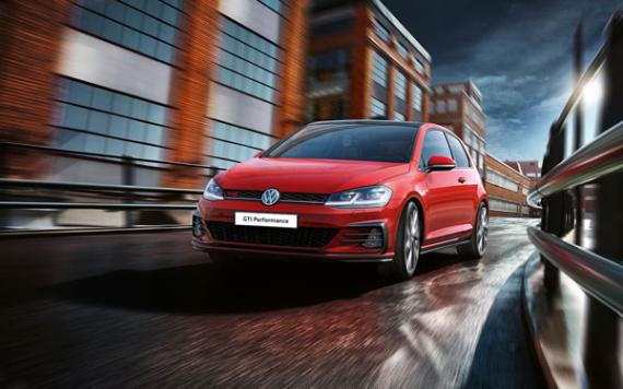 Explore the 2019 Volkswagen Golf and the Golf Range Event Image 1