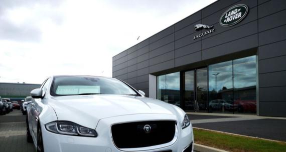 Jaguar Land Rover is Developing their Next-Generation Heads-Up Display Technology Image 1