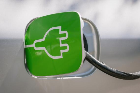 New Green Number Plates for Zero Emission Cars – and Free Parking Image 0