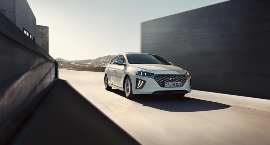 Hyundai IONIQ Hybrid £1,000 Saving in Test Drive and Buy Scheme