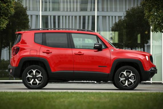 Jeep Renegade 4xe Plug-in Hybrid Revealed (2020 Launch) Image