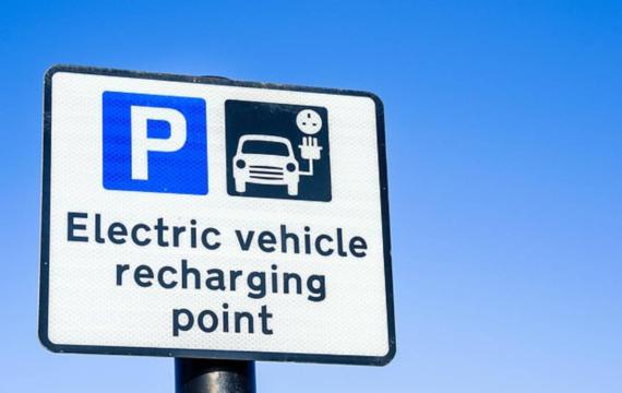 Beware: Park Non Plug-in Car In Electric Charge Bay & Face Fine? Image