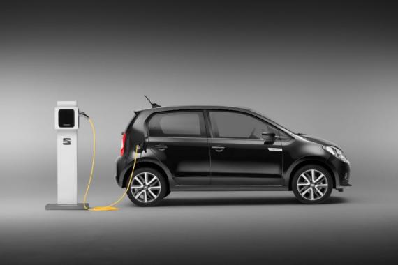 Are all electric car charging plugs the same? Image
