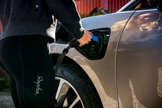 Are all electric car charging plugs the same? Image