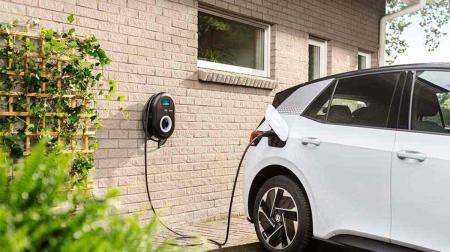 How far can electric cars travel in the winter?