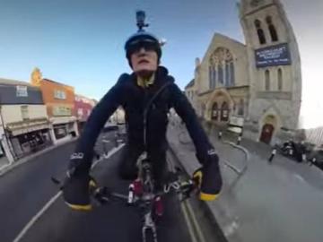 Jeremy Vine sparks social media thunderstorm after posting another cyclist video