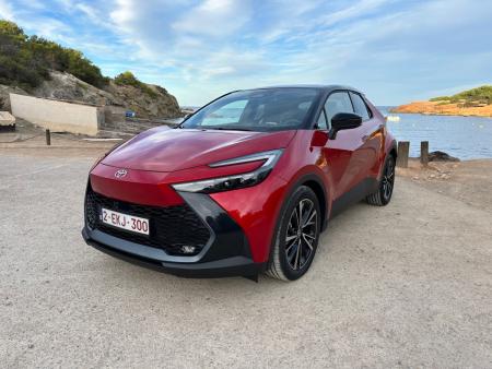 Toyota C-HR Second Generation First Drive (2019 - )