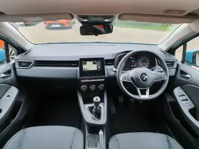 Renault Clio Review