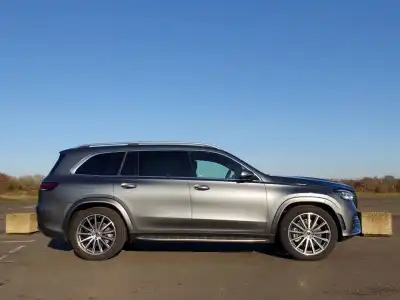 Mercedes-Benz GLS 2020 Review