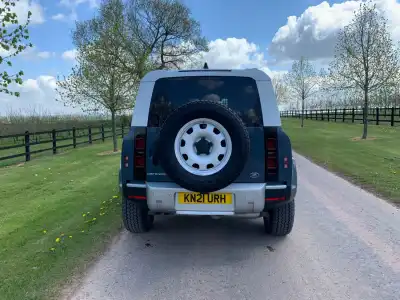 Land Rover Defender 90 Hard Top