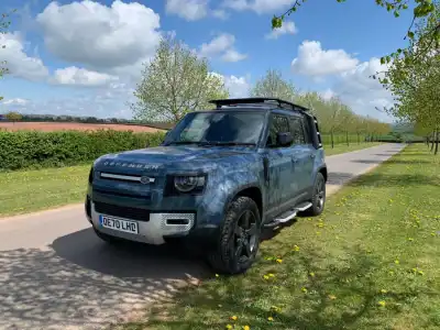 Land Rover Defender 110 Hard Top