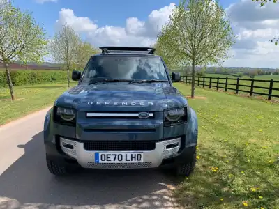 Land Rover Defender 110 Hard Top