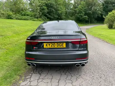 Audi S8