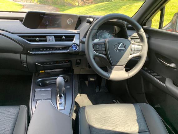 Lexus UX 300e EV (2022 - )