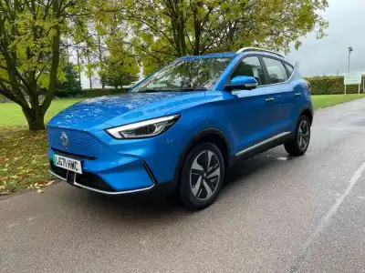 MG ZS EV Trophy Connect Long Range